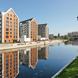 Nowa Motlawa Spa, Pool, Gym & Parking By Downtown Gdańsk